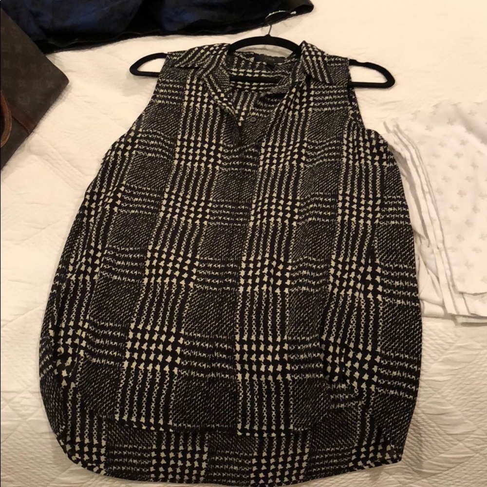 J. Crew Houndstooth Sleeveless Blouse, Size 6